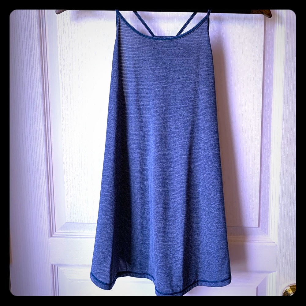 Lululemon Navy open back Tank 10 EUC